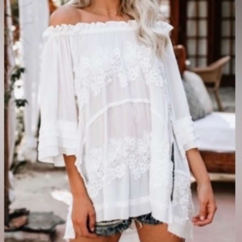 69. POL White Floral Crochet Top